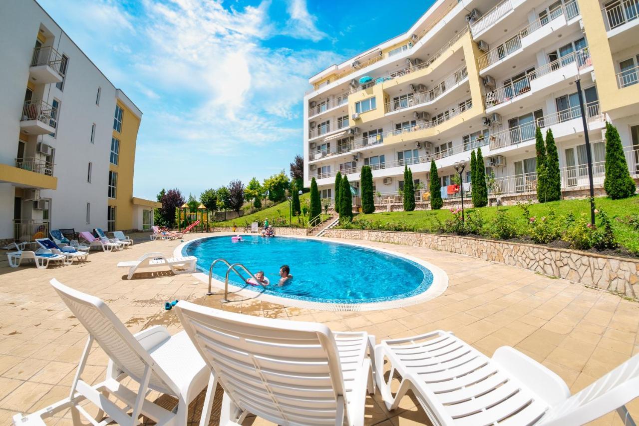 Imperial And Crown Fort Noks Grand Resort Sveti Vlas Luaran gambar