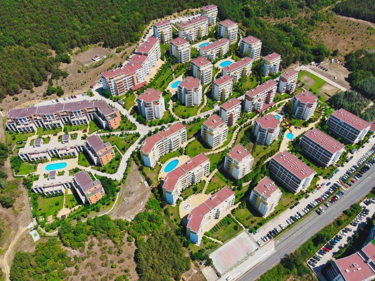 Imperial And Crown Fort Noks Grand Resort Sveti Vlas Luaran gambar