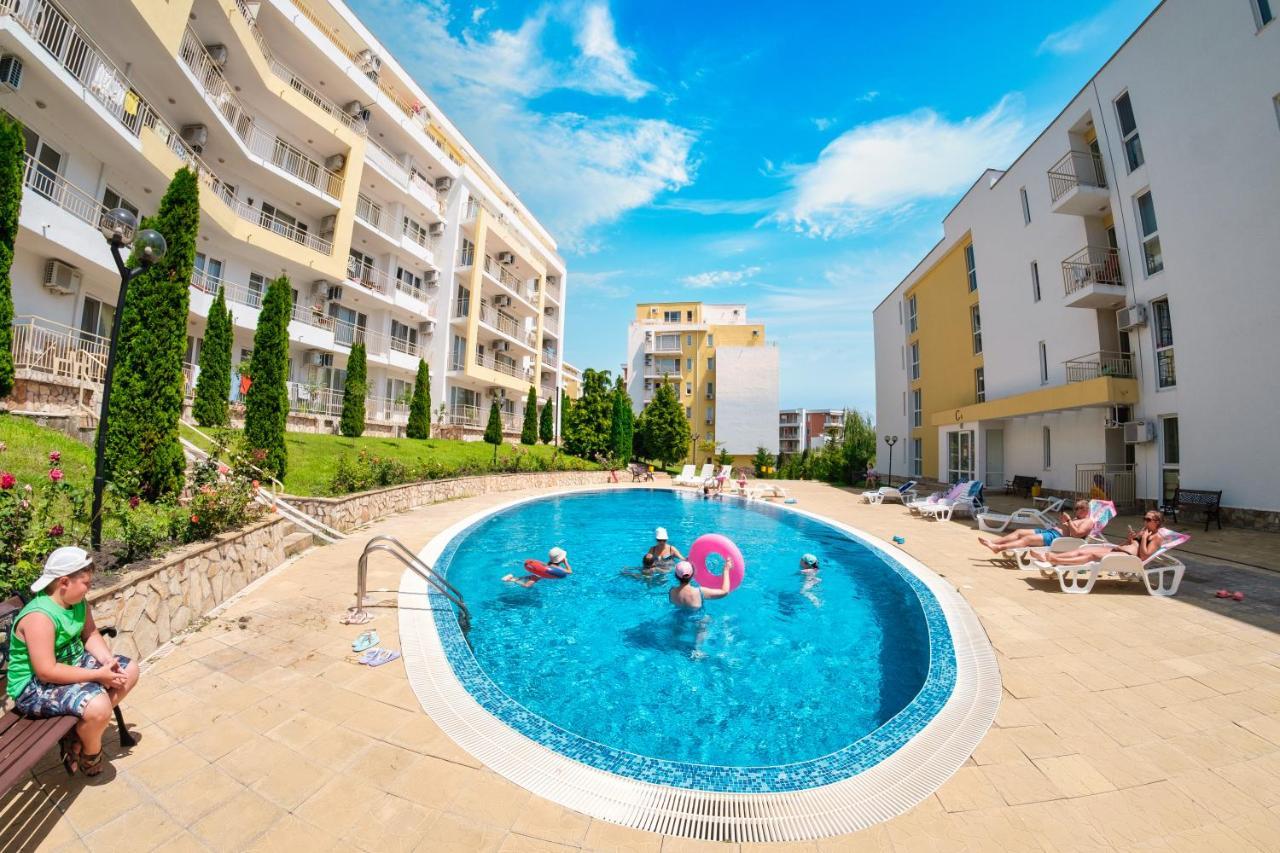 Imperial And Crown Fort Noks Grand Resort Sveti Vlas Luaran gambar