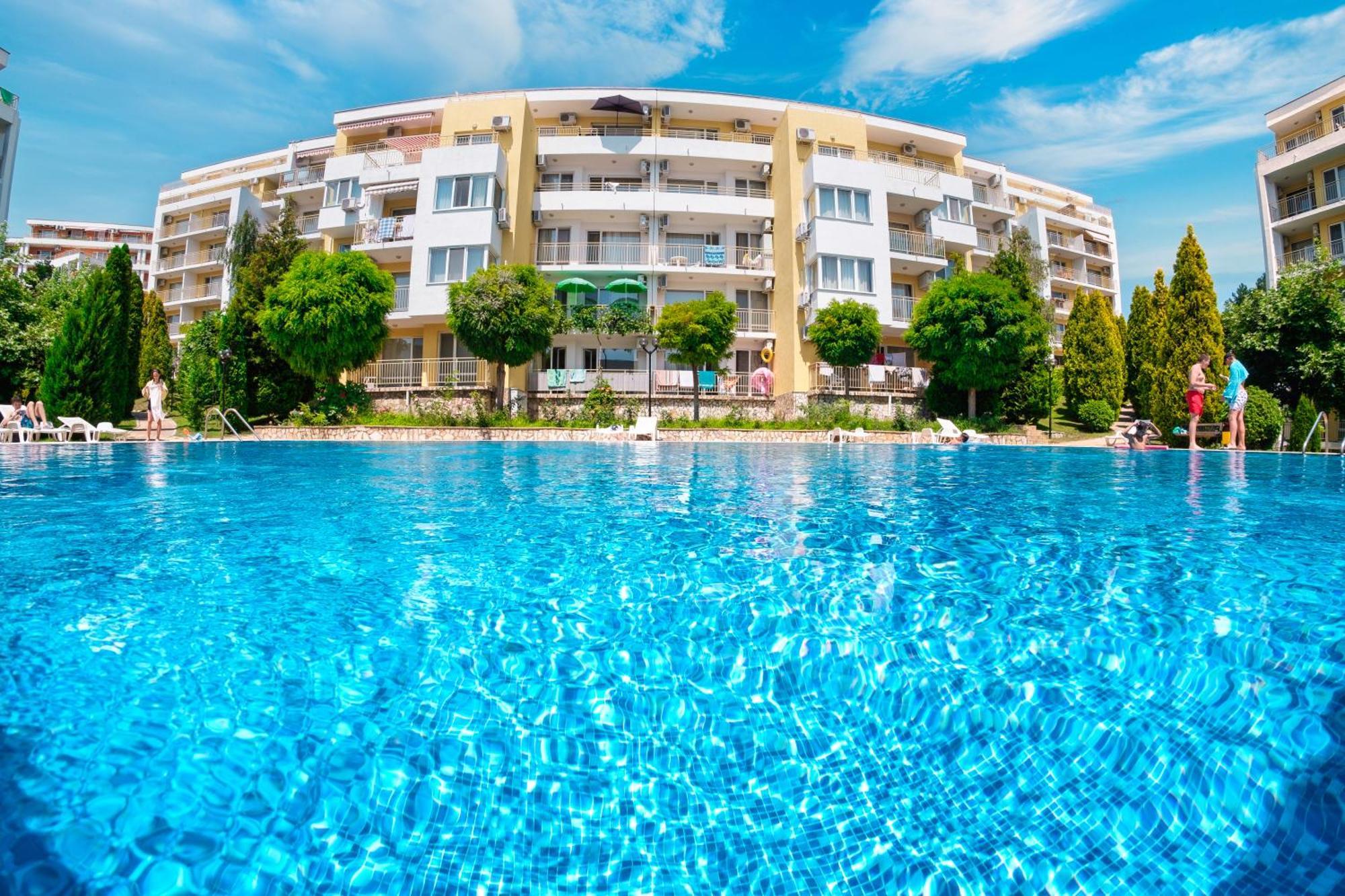 Imperial And Crown Fort Noks Grand Resort Sveti Vlas Luaran gambar