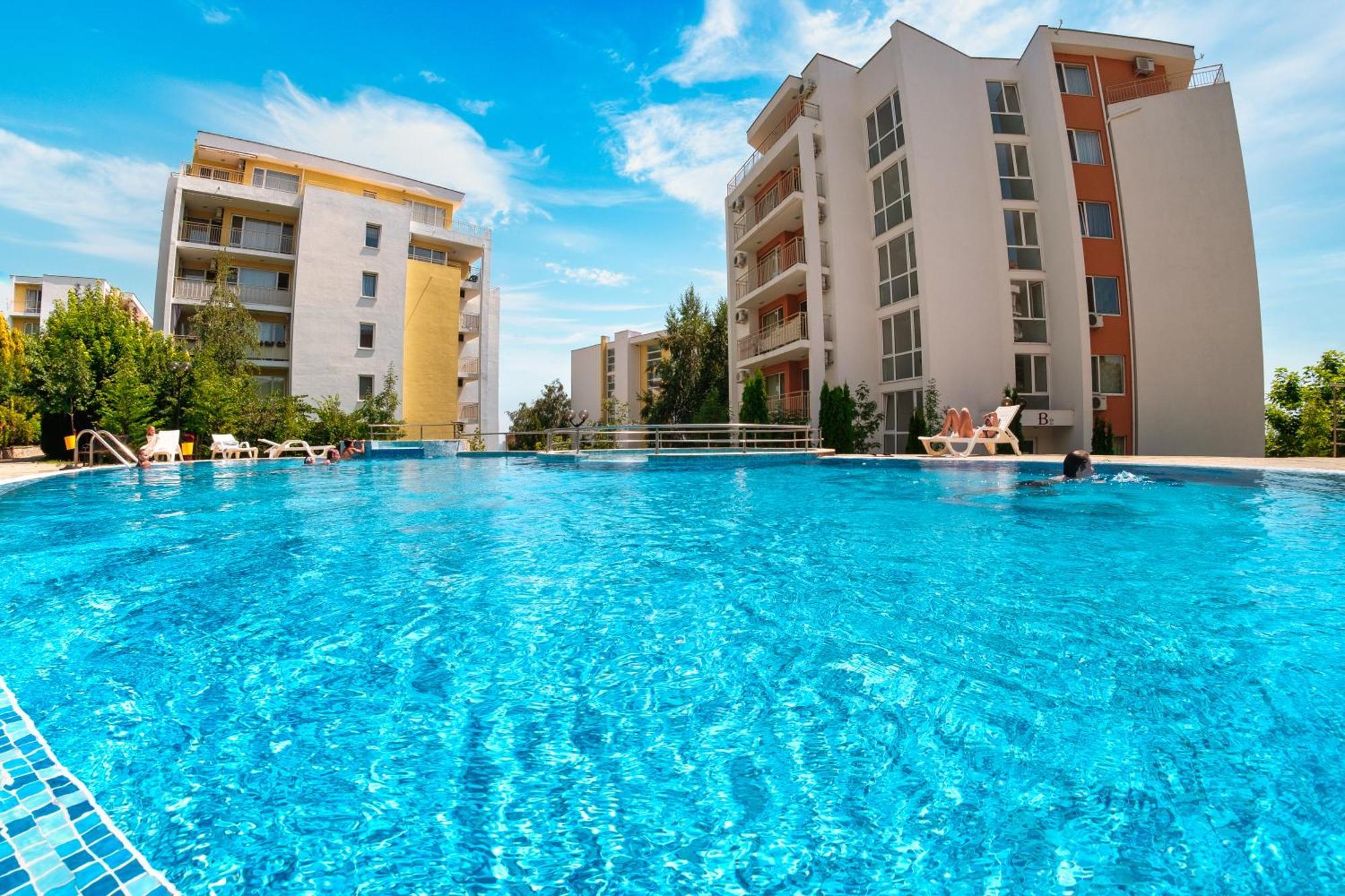 Imperial And Crown Fort Noks Grand Resort Sveti Vlas Luaran gambar